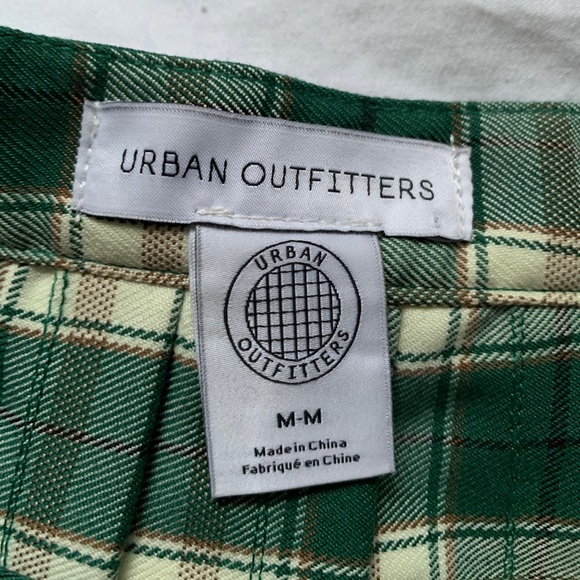 UO Green Plaid Pleated Skirt - Picture 2 of 4